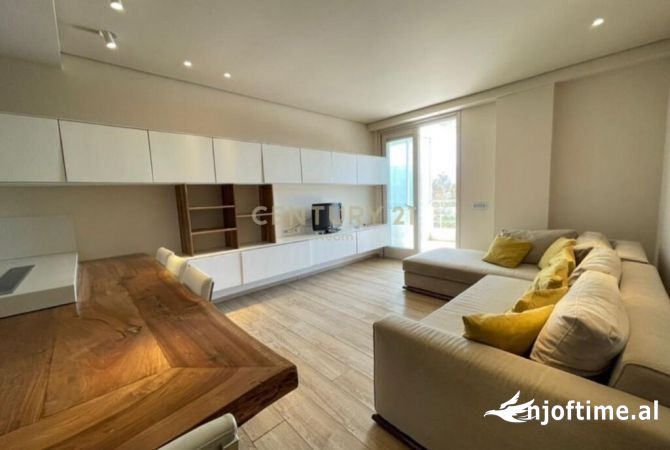 Jepet me Qira Apartament 2+1 te Liqeni i Thate!