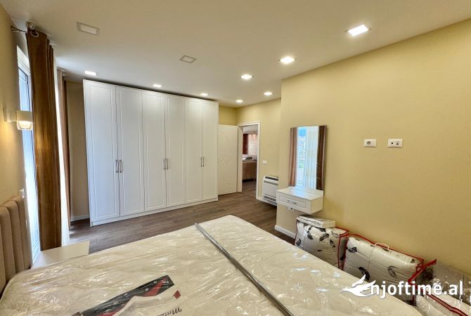 Shtepi me qera 2+1 ne Tirane - 800 Euro