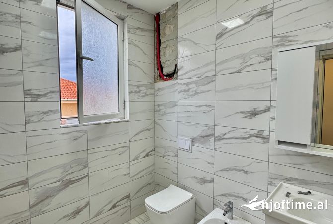 Shtepi me qera Apartament ne Tirane, 2+1, Mobilimi E mobiluar, Pagesa 800  Euro.