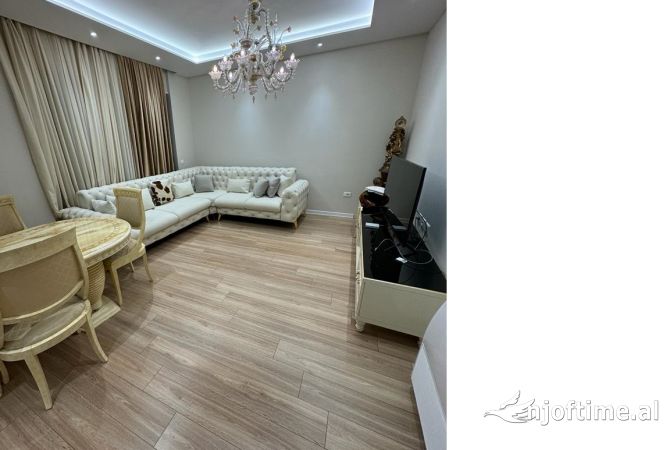 Shtepi me qera 1+1 ne Tirane - 750 Euro