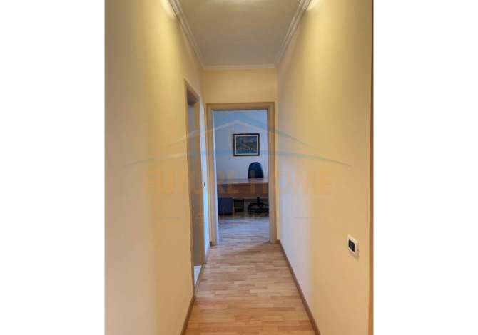 Ambient biznesi me qera 1+1 ne Tirane - 700 Euro