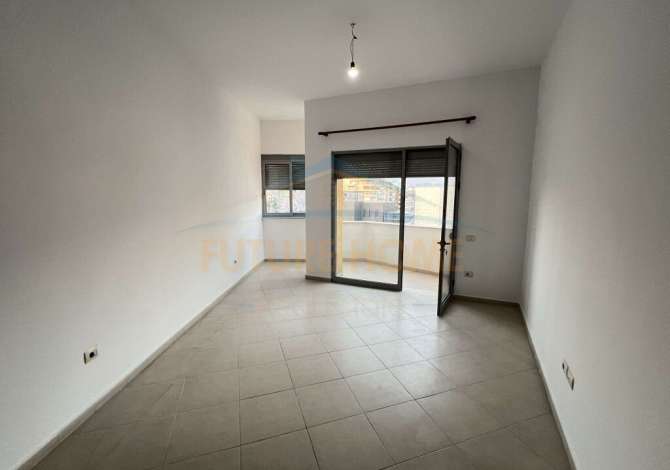 Shtepi ne shitje Apartament ne Tirane, 2+1, Mobilimi Bosh, pa mobiluar, Pagesa 280,000  Euro.