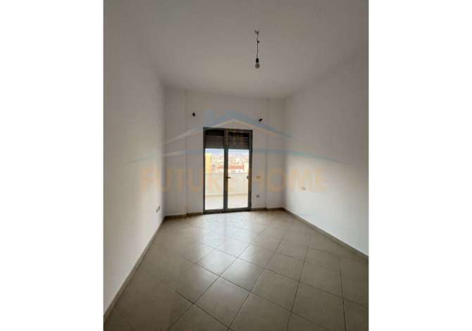 Shtepi ne shitje Apartament ne Tirane, 2+1, Mobilimi Bosh, pa mobiluar, Pagesa 280,000  Euro.