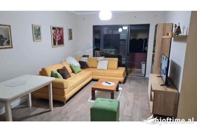 Shtepi ne shitje Apartament ne Tirane, 2+1, Mobilimi E mobiluar, Pagesa 155,999  Euro.
