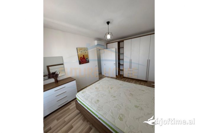 Shtepi me qera Apartament ne Tirane, 1+1, Mobilimi E mobiluar, Pagesa 450  Euro.