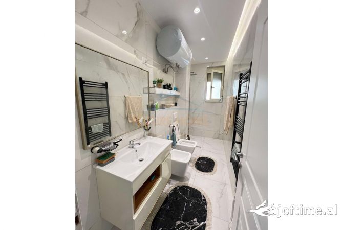 Shtepi me qera Apartament ne Tirane, 1+1, Mobilimi E mobiluar, Pagesa 549  Euro.