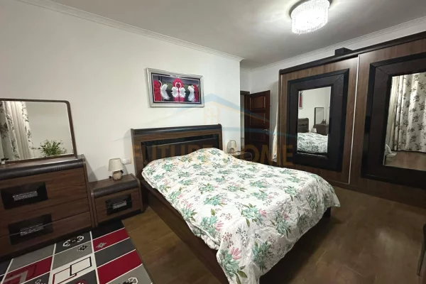 Shtepi me qera Apartament ne Tirane, 2+1, Mobilimi E mobiluar, Pagesa 55,000  Leke.