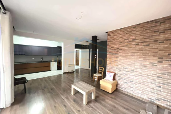 Shtepi ne shitje 3+1 ne Tirane - 255,000 Euro