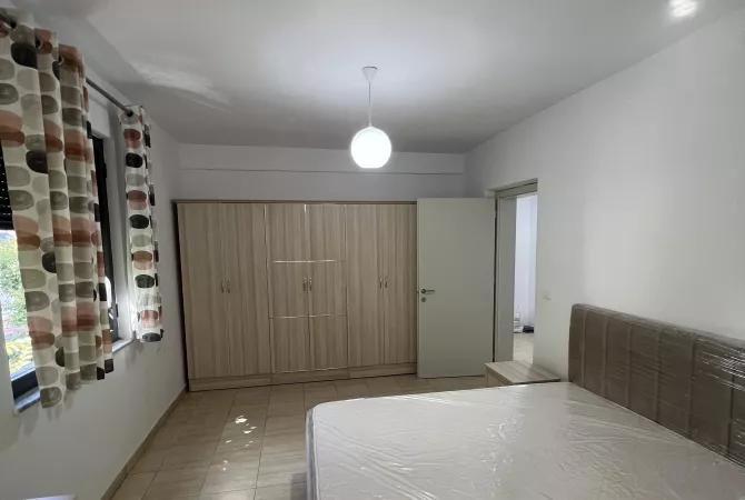 Shtepi me qera 2+1 ne Tirane - 550 Euro