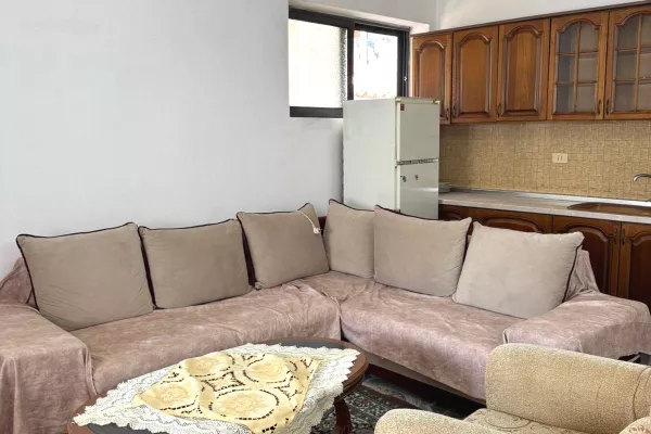 Casa in affitto 2+1 a Tirana - 43,000 Leke