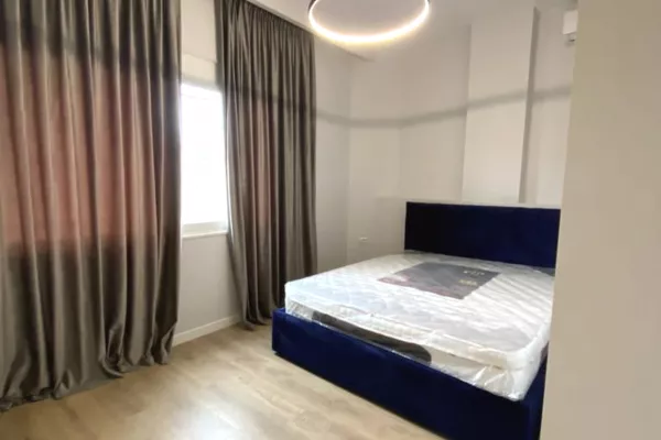Shtepi me qera 2+1 ne Tirane - 70,001 Leke