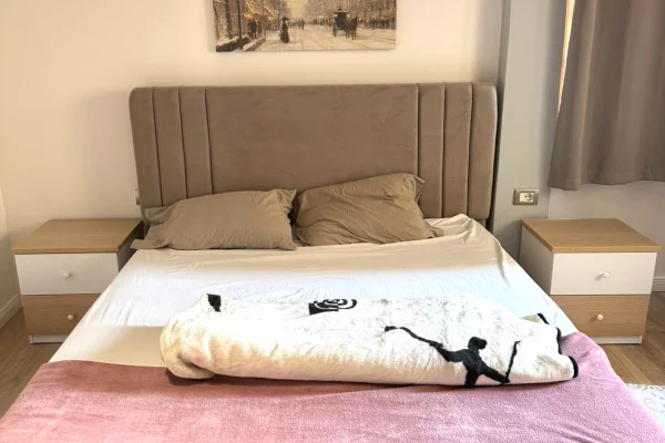 Shtepi me qera 1+1 ne Tirane - 57,000 Leke