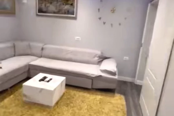 Shtepi me qera 2+1 ne Tirane - 500 Euro