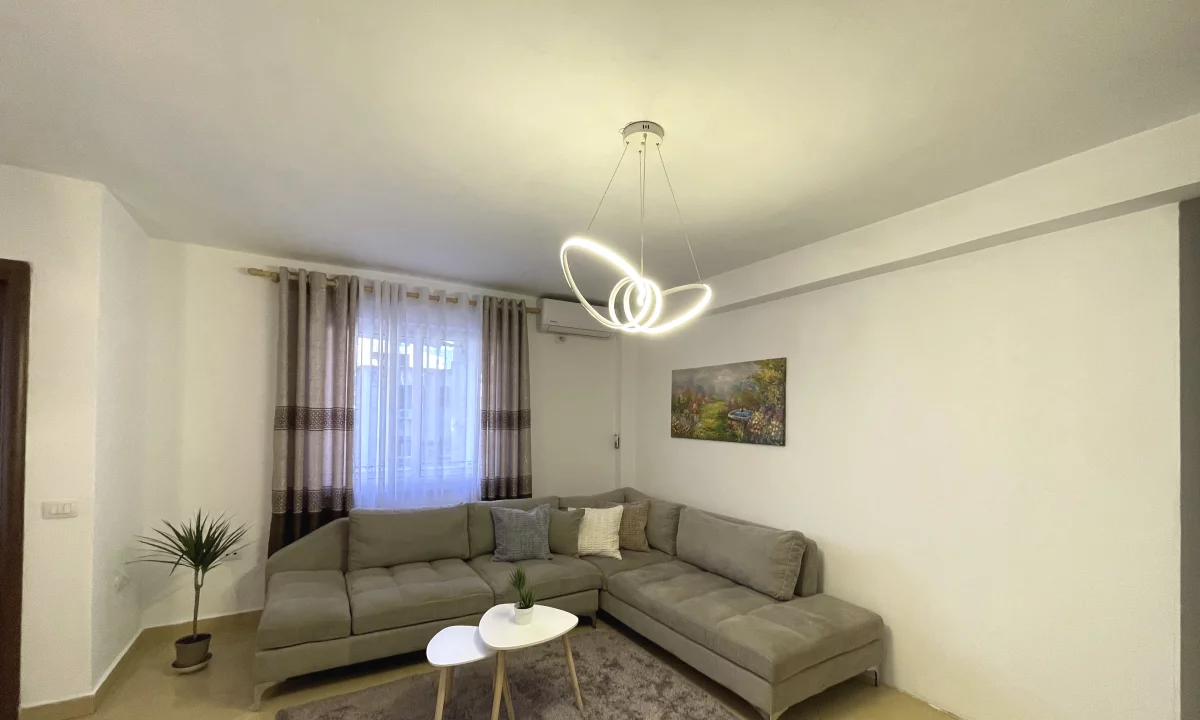 Shtepi me qera Apartament ne Tirane, 2+1, Mobilimi E mobiluar, Pagesa 75,001  Leke.