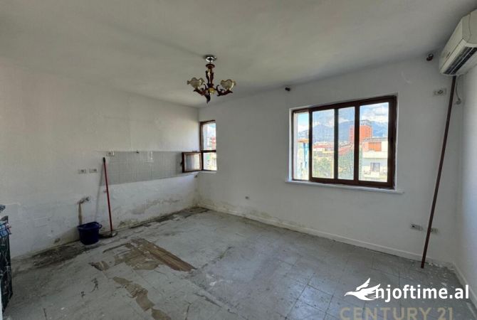 Shtepi ne shitje 2+1 ne Tirane - 99,000 Euro