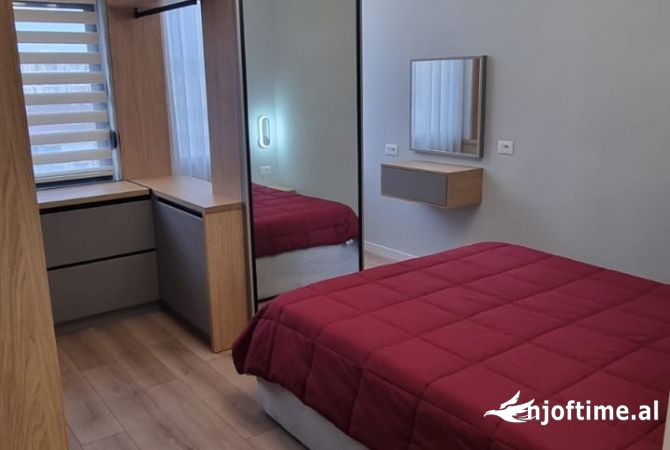 Shtepi me qera Apartament ne Tirane, 2+1, Mobilimi E mobiluar, Pagesa 600  Euro.