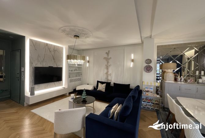 Shtepi ne shitje Apartament ne Tirane, 2+1, Mobilimi E mobiluar, Pagesa 530,000  Euro.