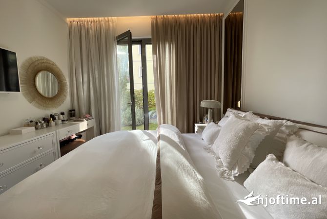 Shtepi ne shitje Apartament ne Tirane, 2+1, Mobilimi E mobiluar, Pagesa 530,000  Euro.