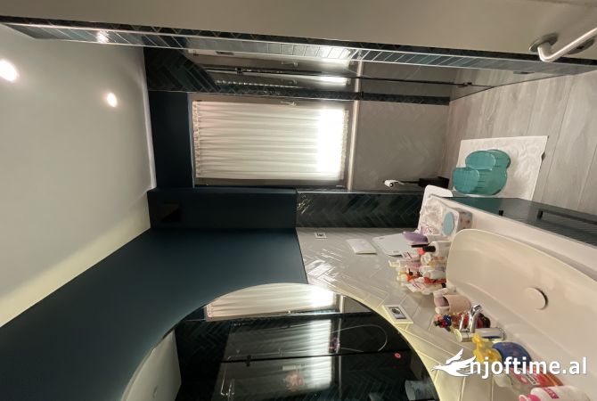 Shtepi ne shitje Apartament ne Tirane, 2+1, Mobilimi E mobiluar, Pagesa 530,000  Euro.