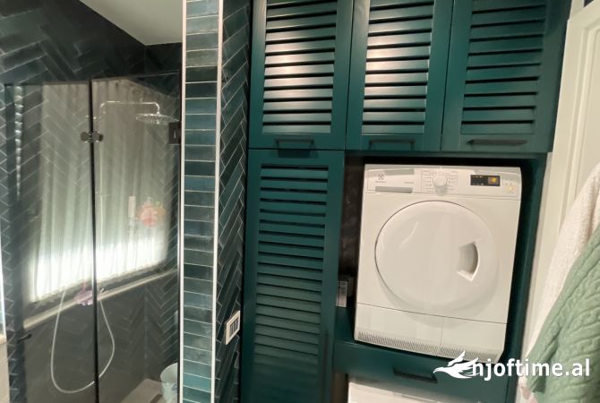 Shtepi ne shitje Apartament ne Tirane, 2+1, Mobilimi E mobiluar, Pagesa 530,000  Euro.