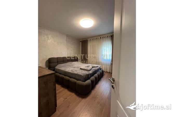 Shtepi me qera Apartament ne Tirane, 1+1, Mobilimi E mobiluar, Pagesa 450  Euro.