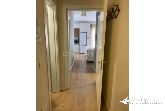 Shtepi ne shitje Apartament ne Tirane, 2+1, Mobilimi E mobiluar, Pagesa 330,000  Euro.