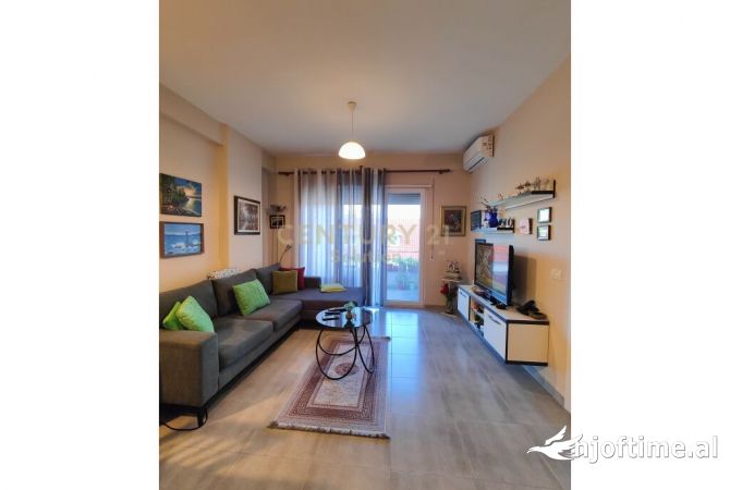 Shtepi me qera 1+1 ne Tirane - 630 Euro