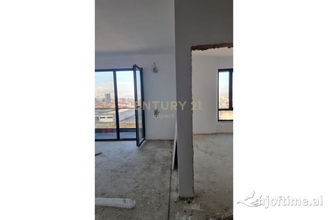 Shtepi ne shitje Apartament ne Tirane, 1+1, Mobilimi Bosh, pa mobiluar, Pagesa 94,200  Euro.