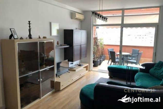 Shtepi ne shitje 2+1 ne Tirane - 260,000 Euro