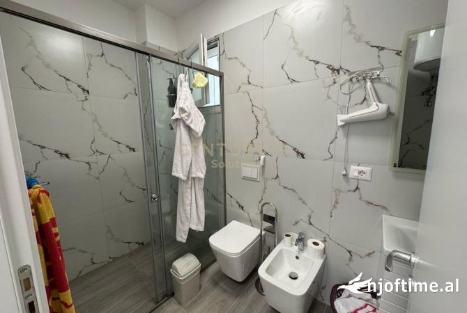 Shtepi me qera Apartament ne Tirane, 2+1, Mobilimi E mobiluar, Pagesa 730  Euro.