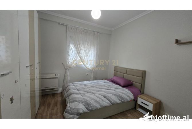 Shtepi ne shitje Apartament ne Tirane, 2+1, Mobilimi E mobiluar, Pagesa 275,000  Euro.