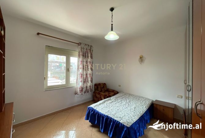 Shtepi ne shitje Shtepi Private ne Tirane, 6+1, Mobilimi E mobiluar, Pagesa 350,000  Euro.