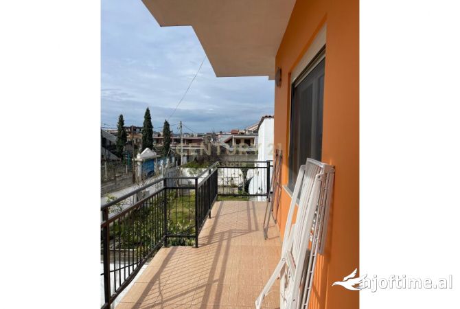 Shtepi ne shitje Shtepi Private ne Tirane, 6+1, Mobilimi E mobiluar, Pagesa 350,000  Euro.