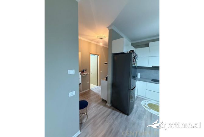 Shtepi ne shitje Apartament ne Tirane, 1+1, Mobilimi E mobiluar, Pagesa 135,000  Euro.