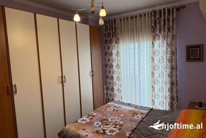 Shtepi me qera 1+1 ne Tirane - 70,000 Leke