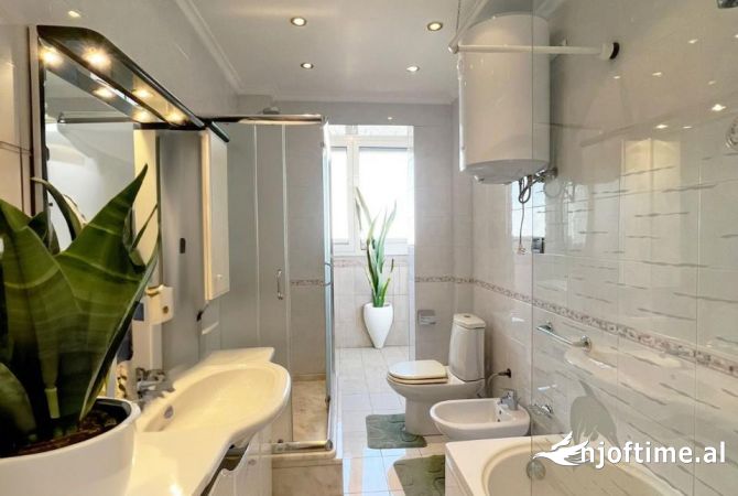 House for Rent 2+1 in Tirana - 950 Euro