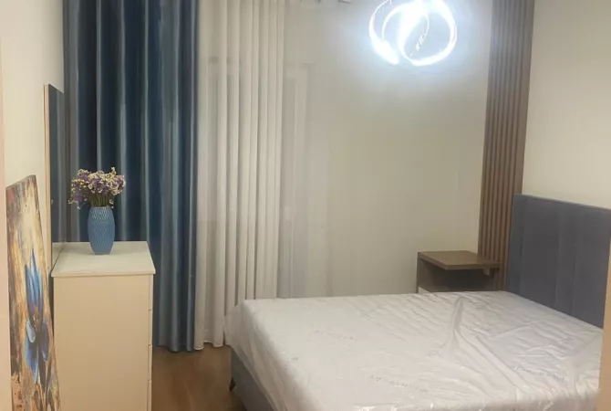 Shtepi me qera Apartament ne Tirane, 2+1, Mobilimi E mobiluar, Pagesa 85,000  Leke.