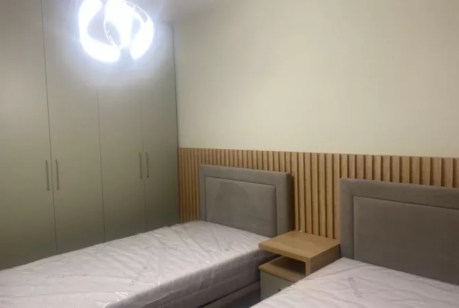 Shtepi me qera Apartament ne Tirane, 2+1, Mobilimi E mobiluar, Pagesa 85,000  Leke.