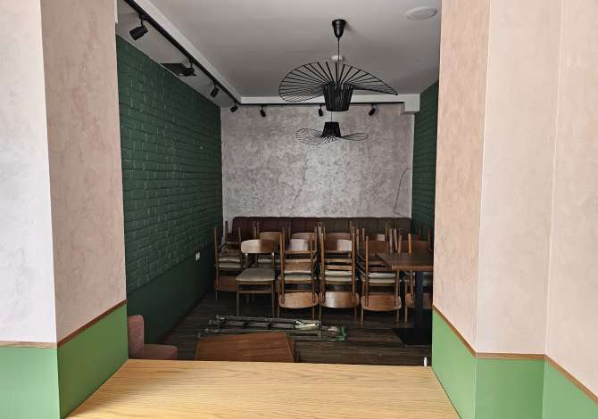 Ambient biznesi me qera 2+1 ne Tirane - 2,190 Euro