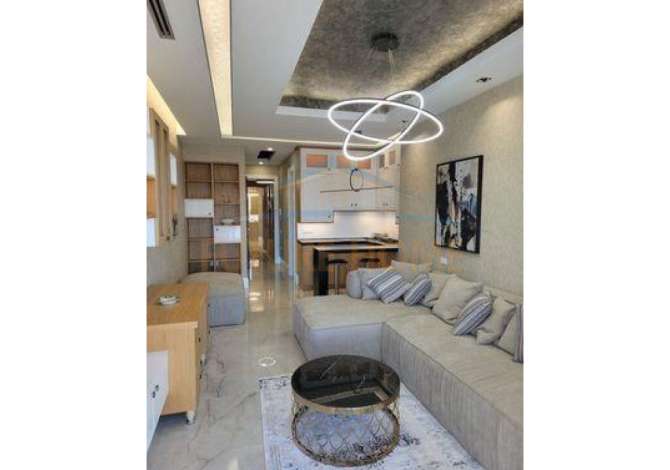 Shtepi ne shitje Penthose(kati i fundit panoramik) ne Tirane, 7+1, Mobilimi E mobiluar, Pagesa 1,600,000  Euro.