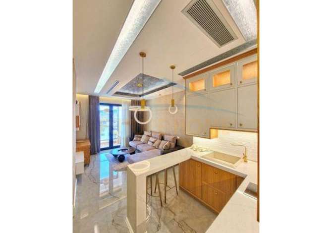 Shtepi ne shitje Penthose(kati i fundit panoramik) ne Tirane, 7+1, Mobilimi E mobiluar, Pagesa 1,600,000  Euro.