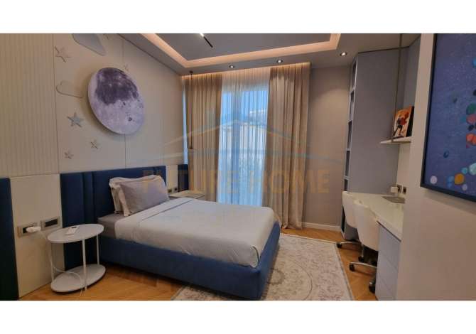 Shtepi ne shitje Vila Luksoze ne Tirane, 4+1, Mobilimi E mobiluar, Pagesa 1,099,900  Euro.