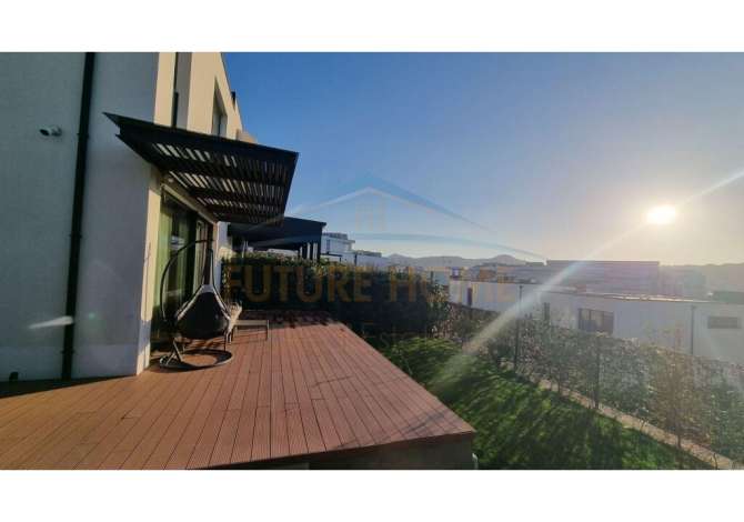 Shtepi ne shitje Vila Luksoze ne Tirane, 4+1, Mobilimi E mobiluar, Pagesa 1,099,900  Euro.