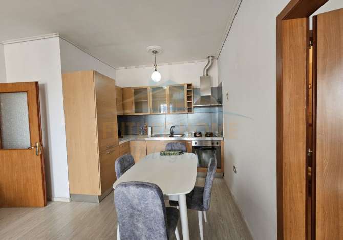 Shtepi me qera 2+1 ne Tirane - 500 Euro