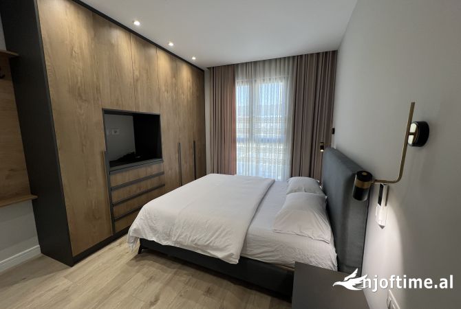 Shtepi ne shitje Apartament ne Tirane, 2+1, Mobilimi E mobiluar, Pagesa 161,600  Euro.