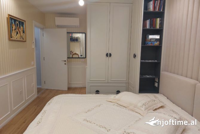 Shtepi me qera Apartament ne Tirane, 2+1, Mobilimi E mobiluar, Pagesa 750  Euro.