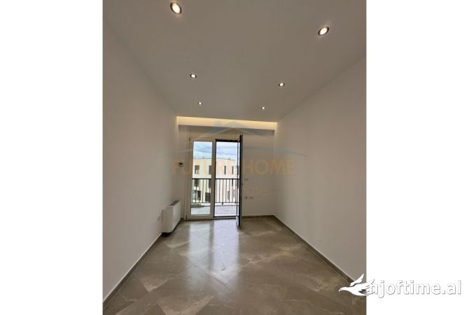 Shtepi ne shitje Apartament ne Tirane, 3+1, Mobilimi Bosh, pa mobiluar, Pagesa 500,008  Euro.