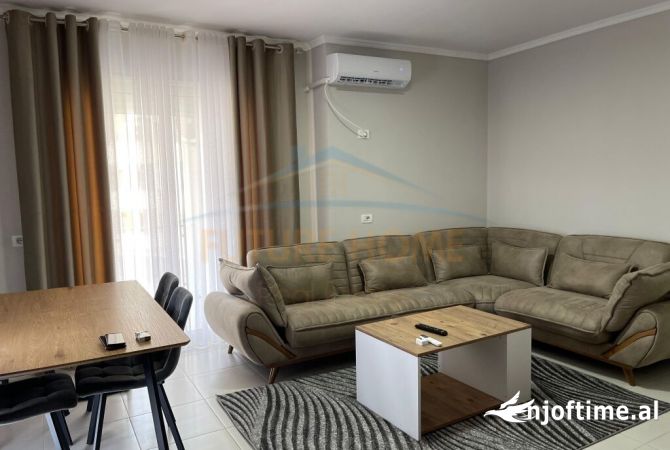 Shtepi me qera 2+1 ne Tirane - 750 Euro