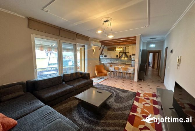 Shtepi me qera Apartament ne Tirane, 2+1, Mobilimi E mobiluar, Pagesa 750  Euro.