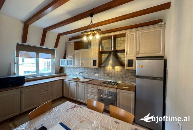 Shtepi me qera 2+1 ne Tirane - 750 Euro